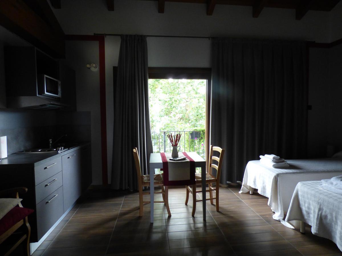 Agriturismo La Sforzata Колленьо Екстер'єр фото